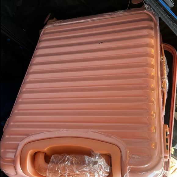 Rose Gold Hard Shell Suitcase